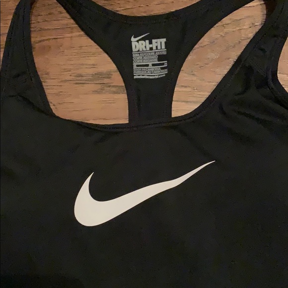 Nike Tops - Nike workout tank top